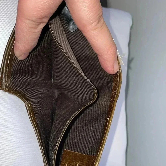 Bi-fold Genuine Leather Wallet- Brown - Picture 7 of 9